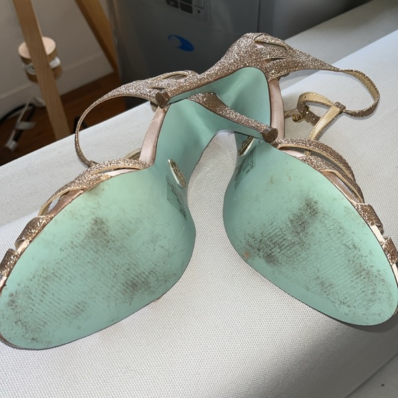 Blue by Betsey Johnson Tee Champagne Glitter Dress Sandals size 8.5 with box - Picture 6 of 8